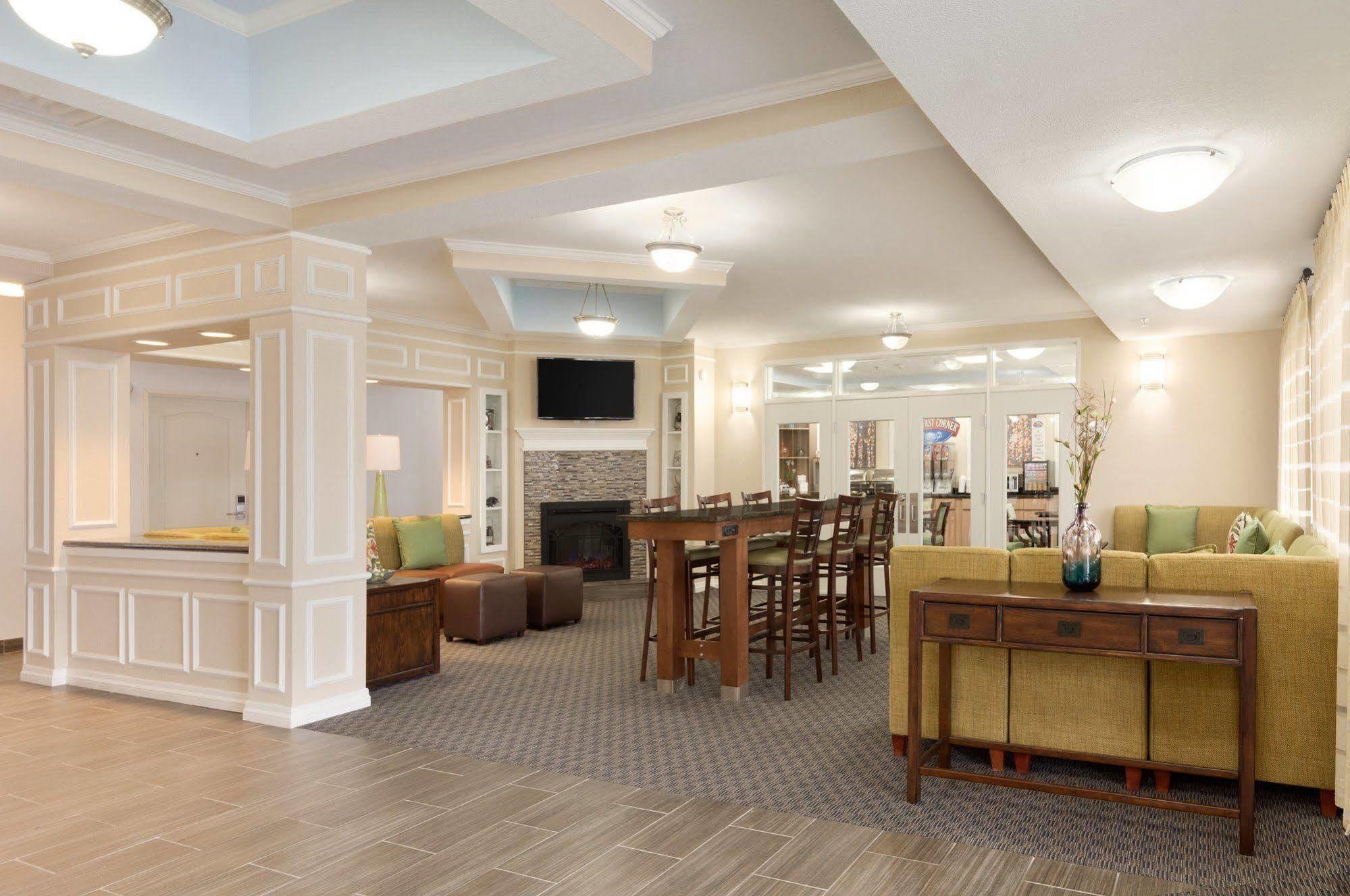 Baymont Inn & Suites By Wyndham Odessa Exterior photo