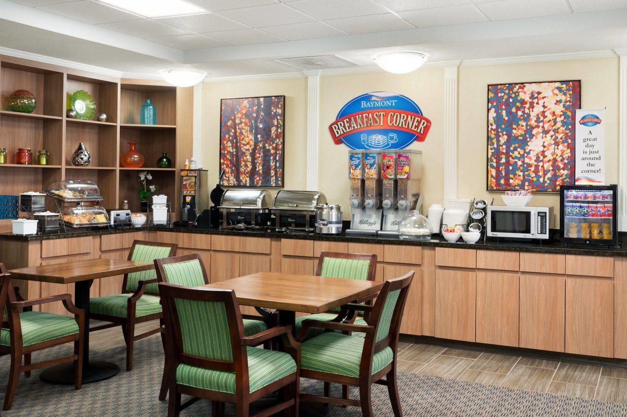 Baymont Inn & Suites By Wyndham Odessa Exterior photo